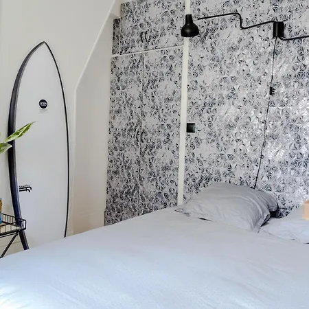 Design Apt In The Belleville Area * Paris