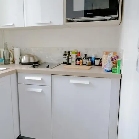 Design Apt In The Belleville Area Apartamento